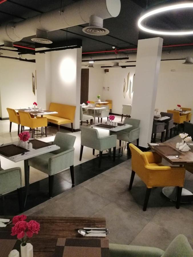 Aquila Aldiafah Hotel Dzsidda Kültér fotó